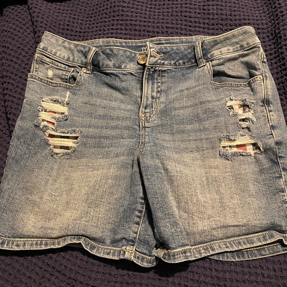 Maurices 14 denim shorts with stars and strips.